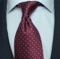 krawat-jedwab-welna-bordowy-kropki-koszula.jpg